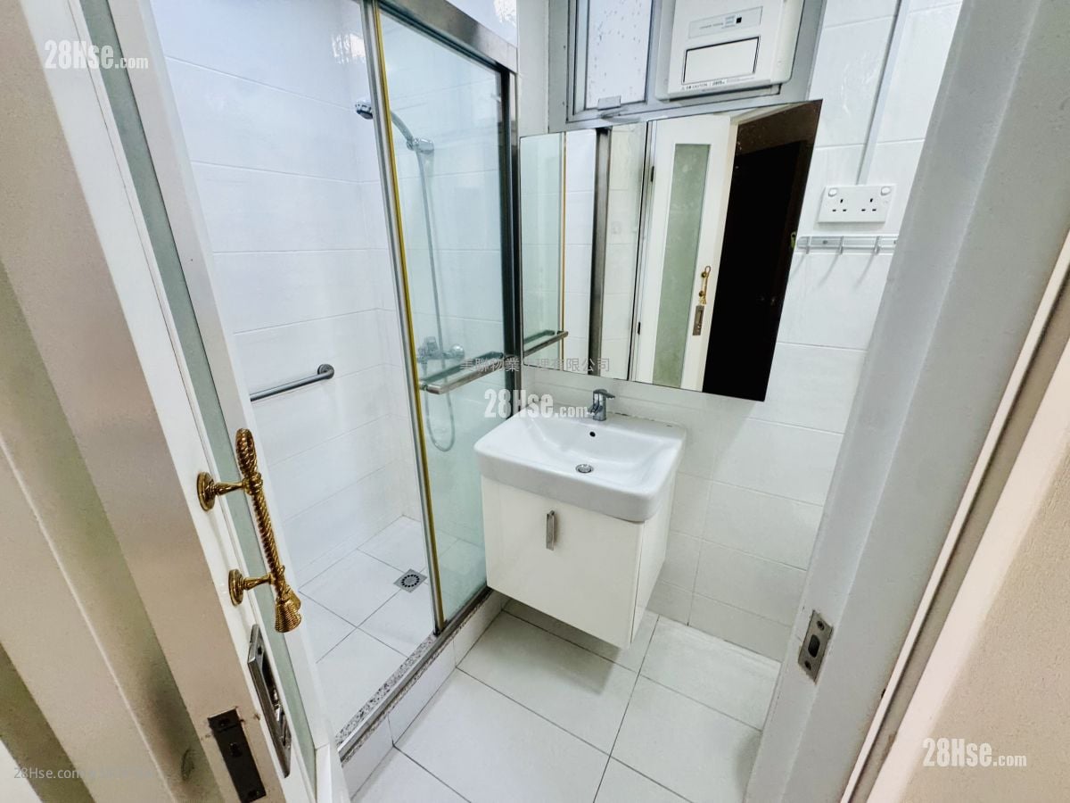 Taikoo Shing Rental 3 Bedrooms , 2 Bathrooms 897 ft² ( 83.3 m² )