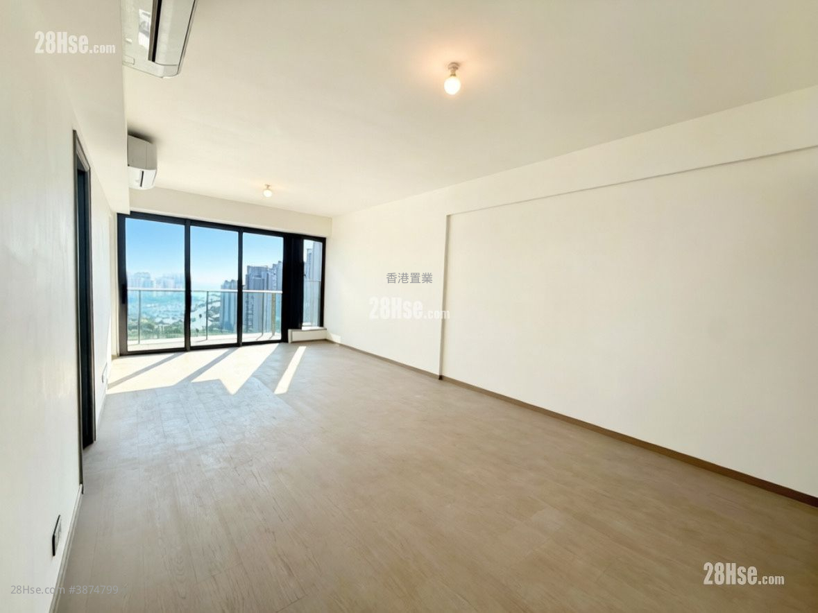 The Southside Rental 4 Bedrooms , 4 Bathrooms 1,267 ft² ( 117.7 m² )
