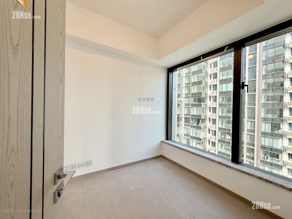 The Southside Rental 4 Bedrooms , 4 Bathrooms 1,267 ft² ( 117.7 m² )