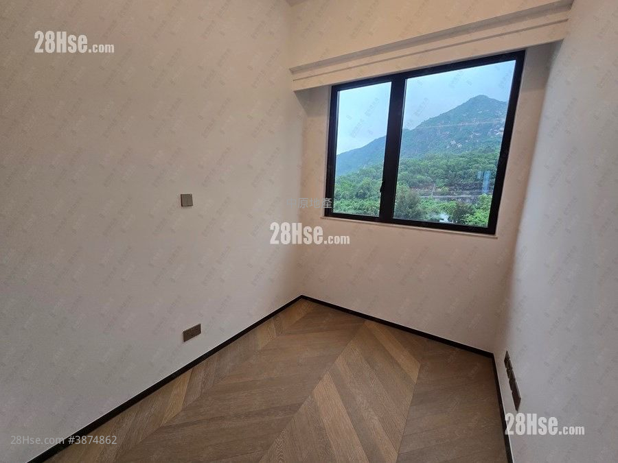 The Wave Rental 1,594 ft² ( 148.1 m² )
