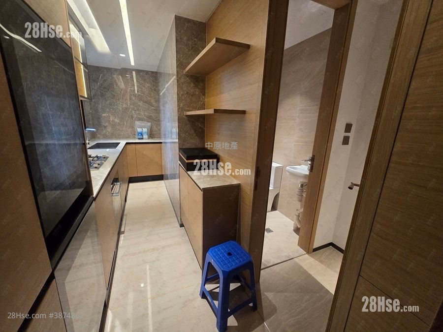 The Wave Rental 1,594 ft² ( 148.1 m² )
