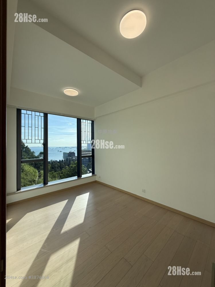 The Bloomsway Rental 1,349 ft² ( 125.3 m² )