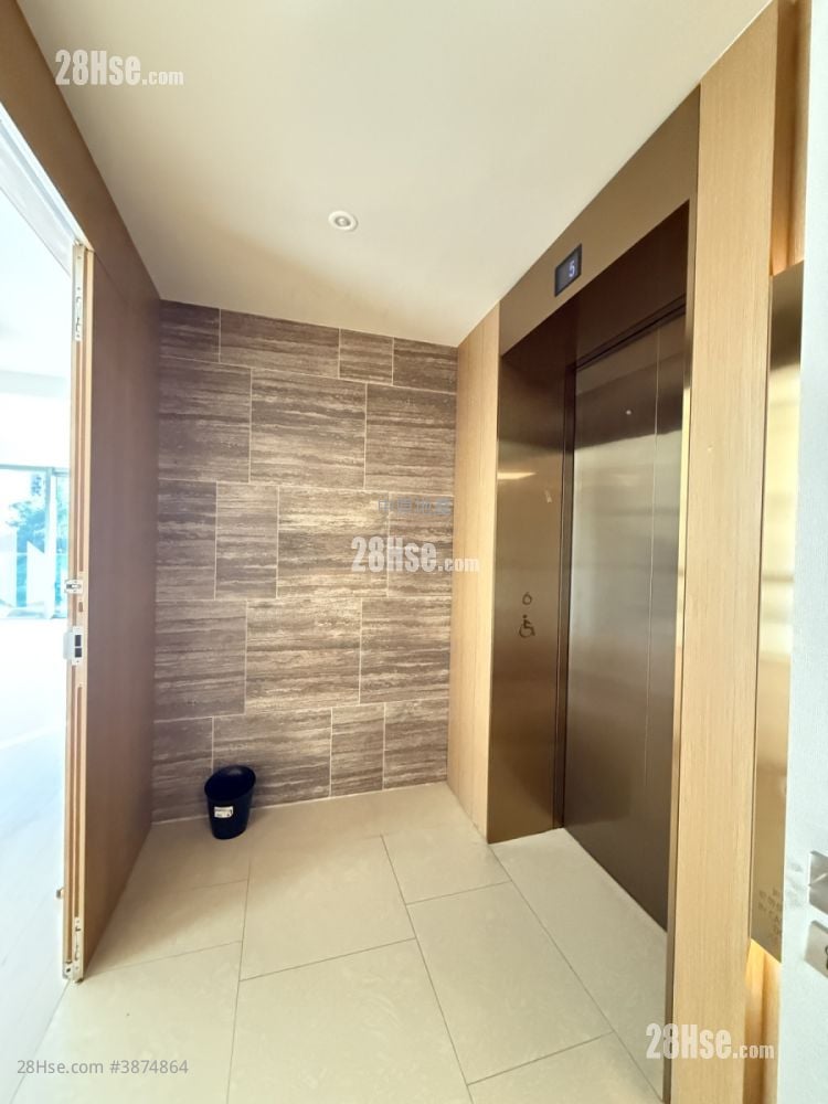 The Bloomsway Rental 1,349 ft² ( 125.3 m² )