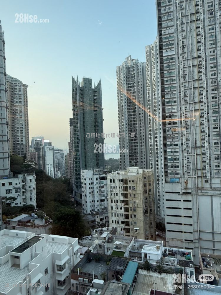 Rosedale Sell 3 Bedrooms , 3 Bathrooms 1,626 ft² ( 151.1 m² )