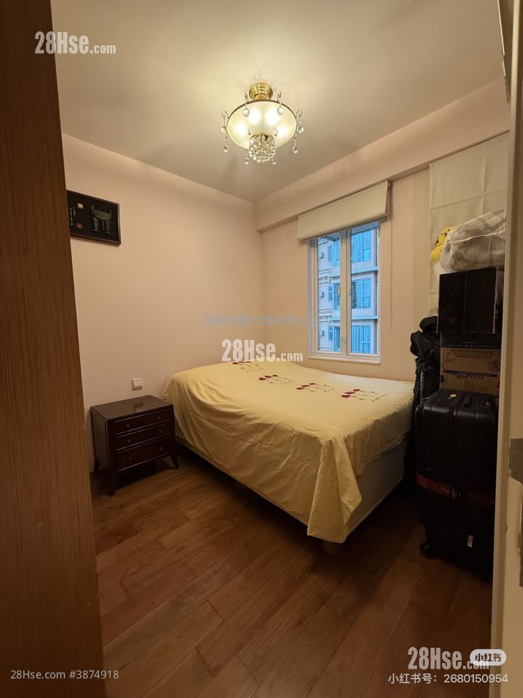 Rosedale Sell 3 Bedrooms , 3 Bathrooms 1,626 ft² ( 151.1 m² )