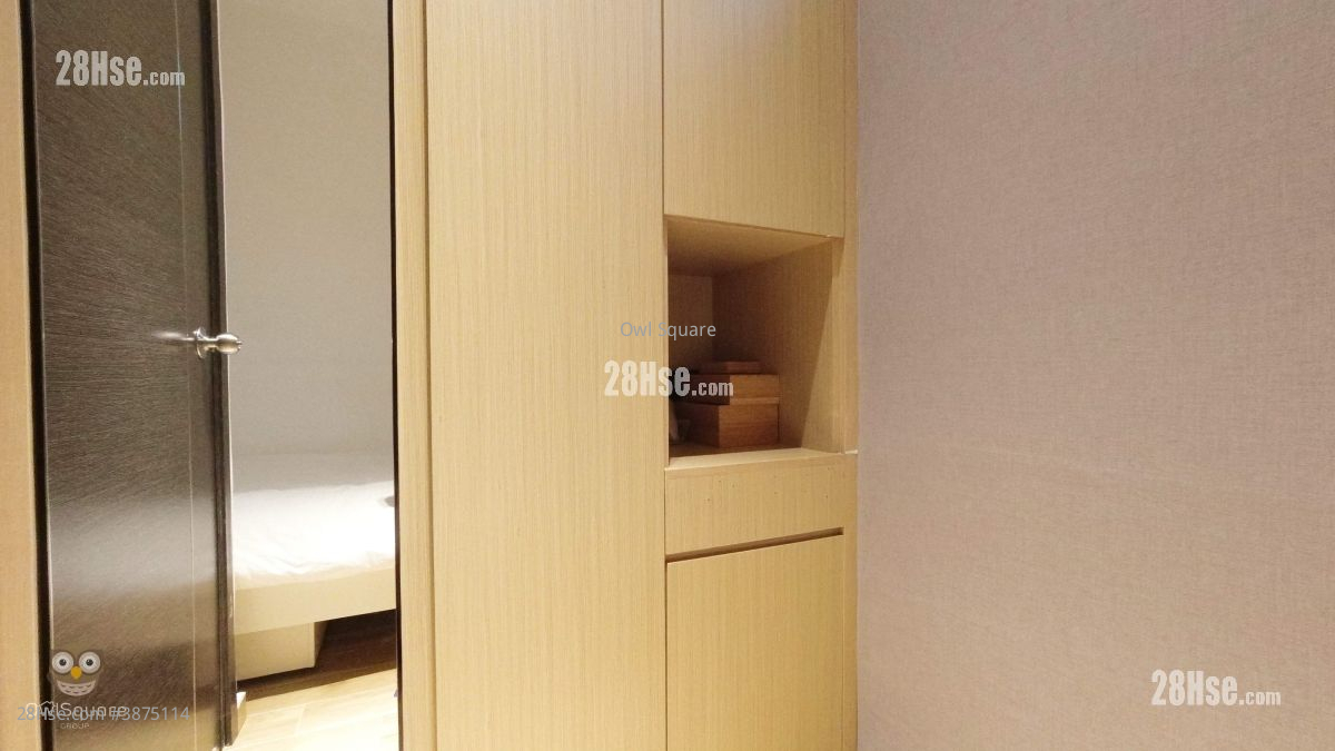 Triumph Court Rental 2 Bedrooms , 1 Bathroom 270 ft² ( 25.1 m² )