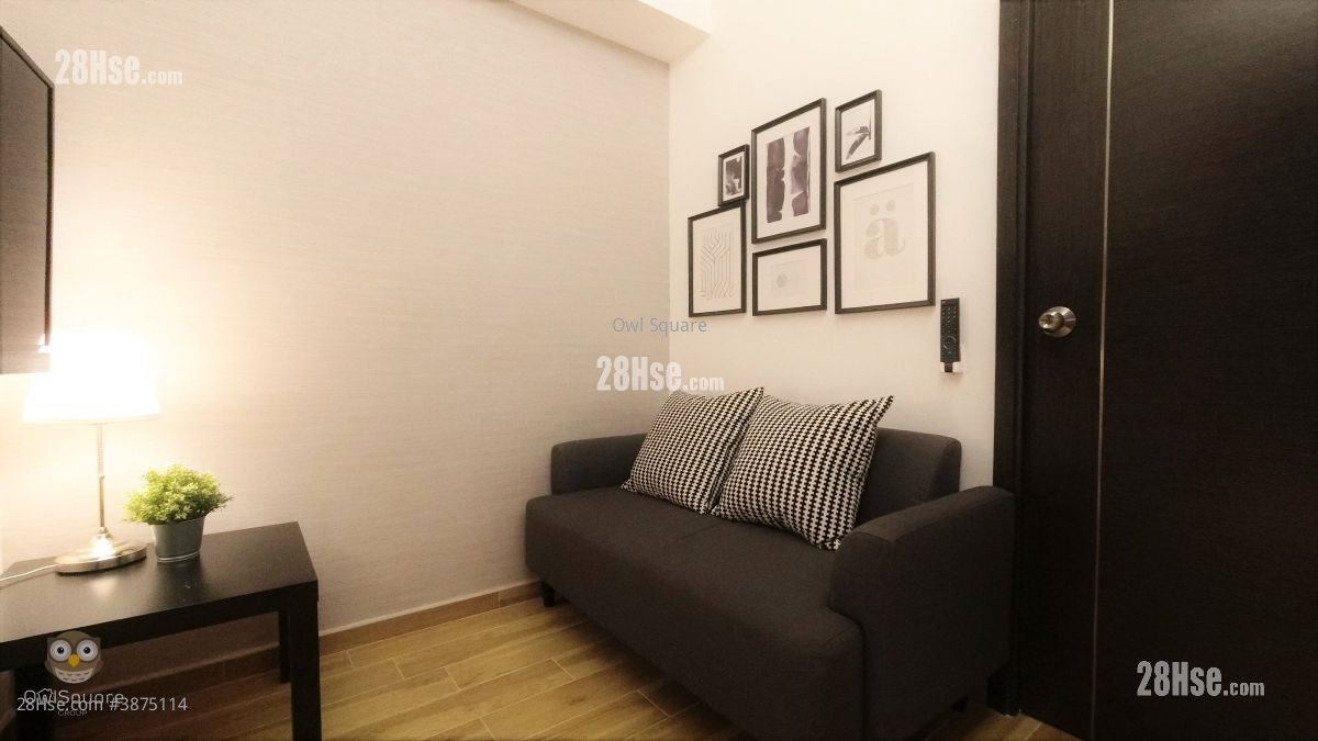 Triumph Court Rental 2 Bedrooms , 1 Bathroom 270 ft² ( 25.1 m² )