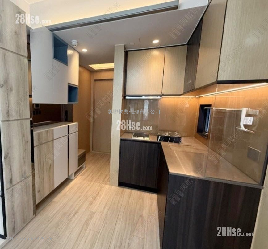 Cetus Square Mile Rental 1 Bedroom , 1 Bathroom 278 ft² ( 25.8 m² )