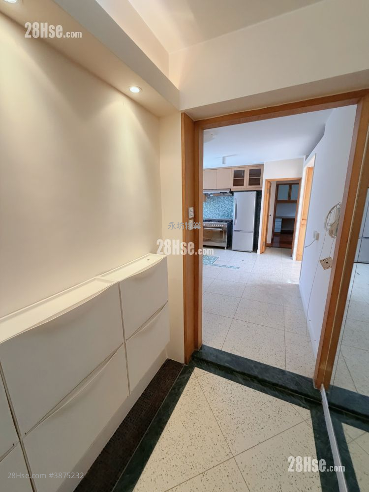 Peak Garden Court Rental 2 Bedrooms , 1 Bathroom 633 ft² ( 58.8 m² )