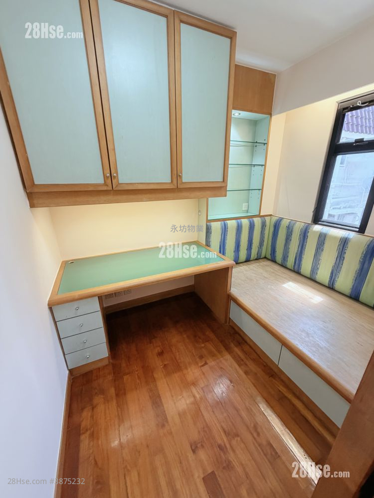 Peak Garden Court Rental 2 Bedrooms , 1 Bathroom 633 ft² ( 58.8 m² )