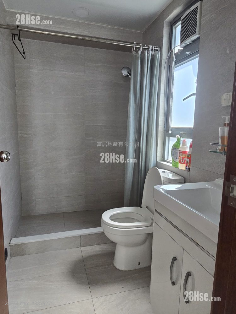 Southern Lodge Rental 3 Bedrooms , 2 Bathrooms 650 ft² ( 60.4 m² )