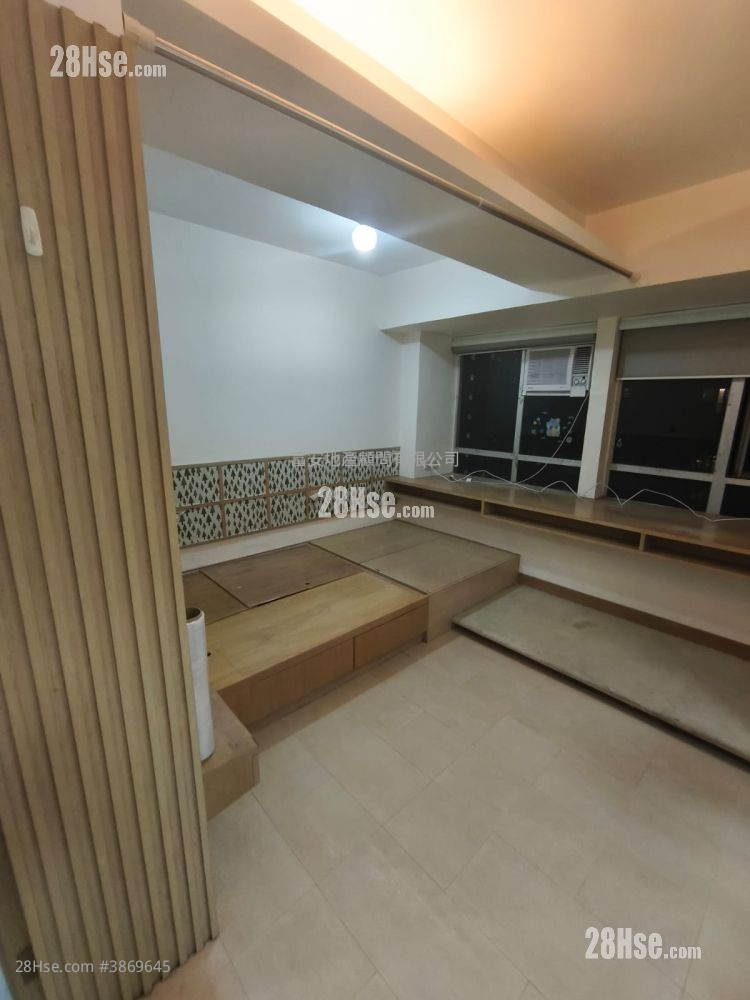 Fair Way Garden Rental Studio , 1 Bathroom 260 ft² ( 24.2 m² )