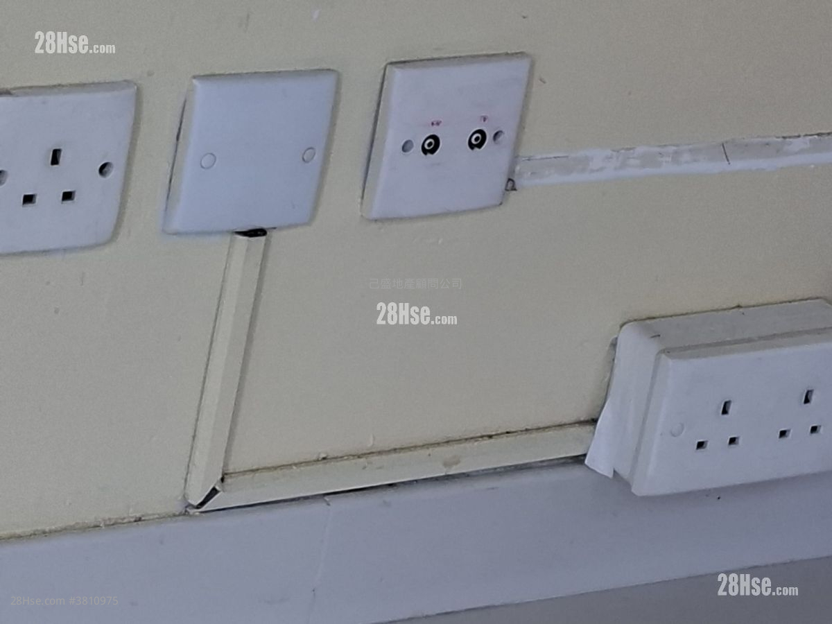 商业大厦近地铁 租盘 1 厕所