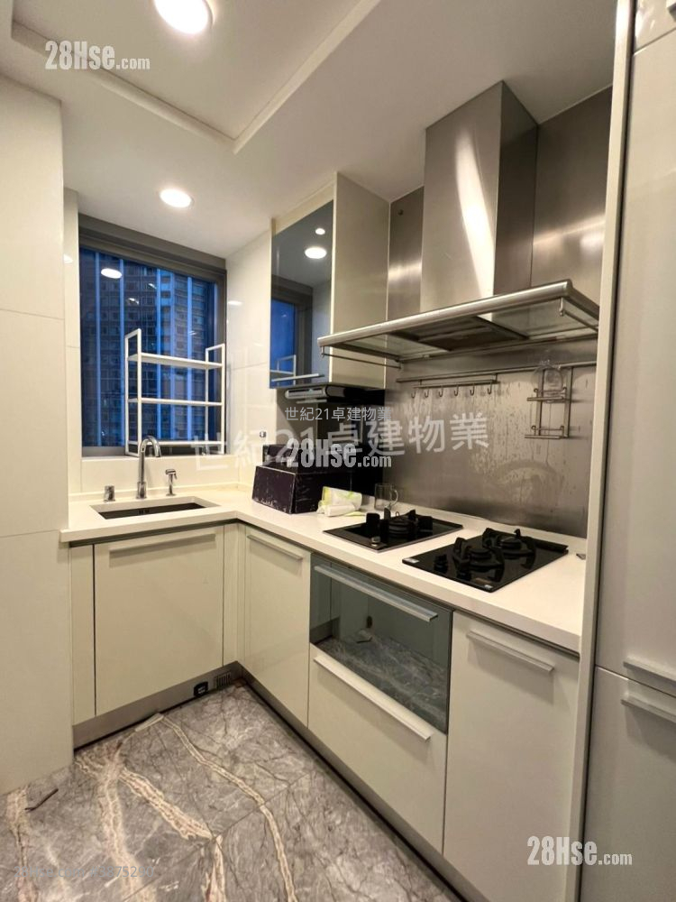 The Cullinan Rental 2 Bedrooms , 2 Bathrooms 635 ft² ( 59.0 m² )