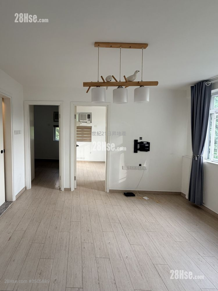 Bedford Gardens Rental 2 Bedrooms , 1 Bathroom 543 ft² ( 50.4 m² )
