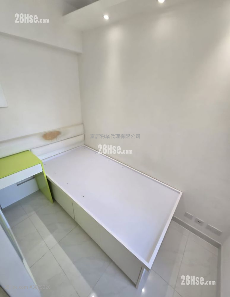 Bellagio Sell 2 Bedrooms , 1 Bathroom 515 ft² ( 47.8 m² )