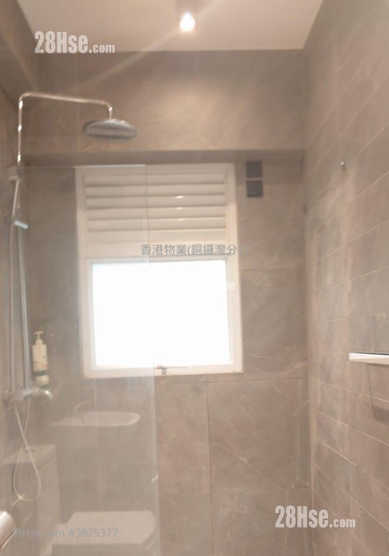 East South Building Rental 2 Bedrooms , 1 Bathroom 476 ft² ( 44.2 m² )