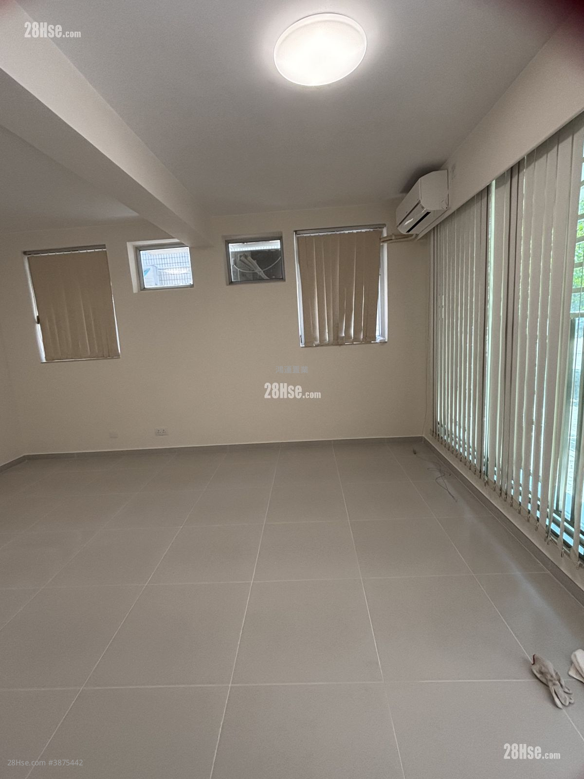 Tin Ha Wan Village Rental 3 Bedrooms , 1 Bathroom 700 ft² ( 65.0 m² )