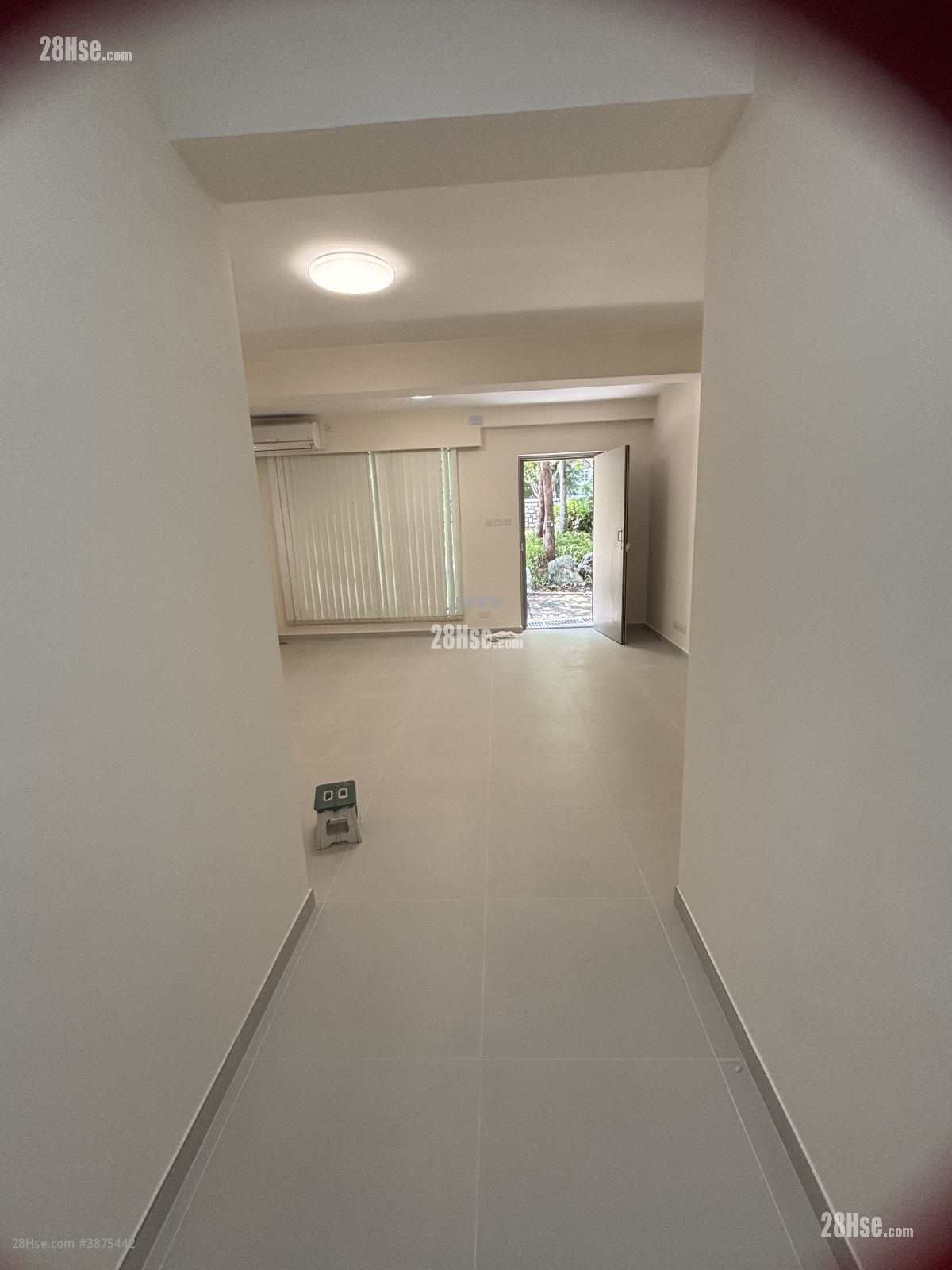 Tin Ha Wan Village Rental 3 Bedrooms , 1 Bathroom 700 ft² ( 65.0 m² )