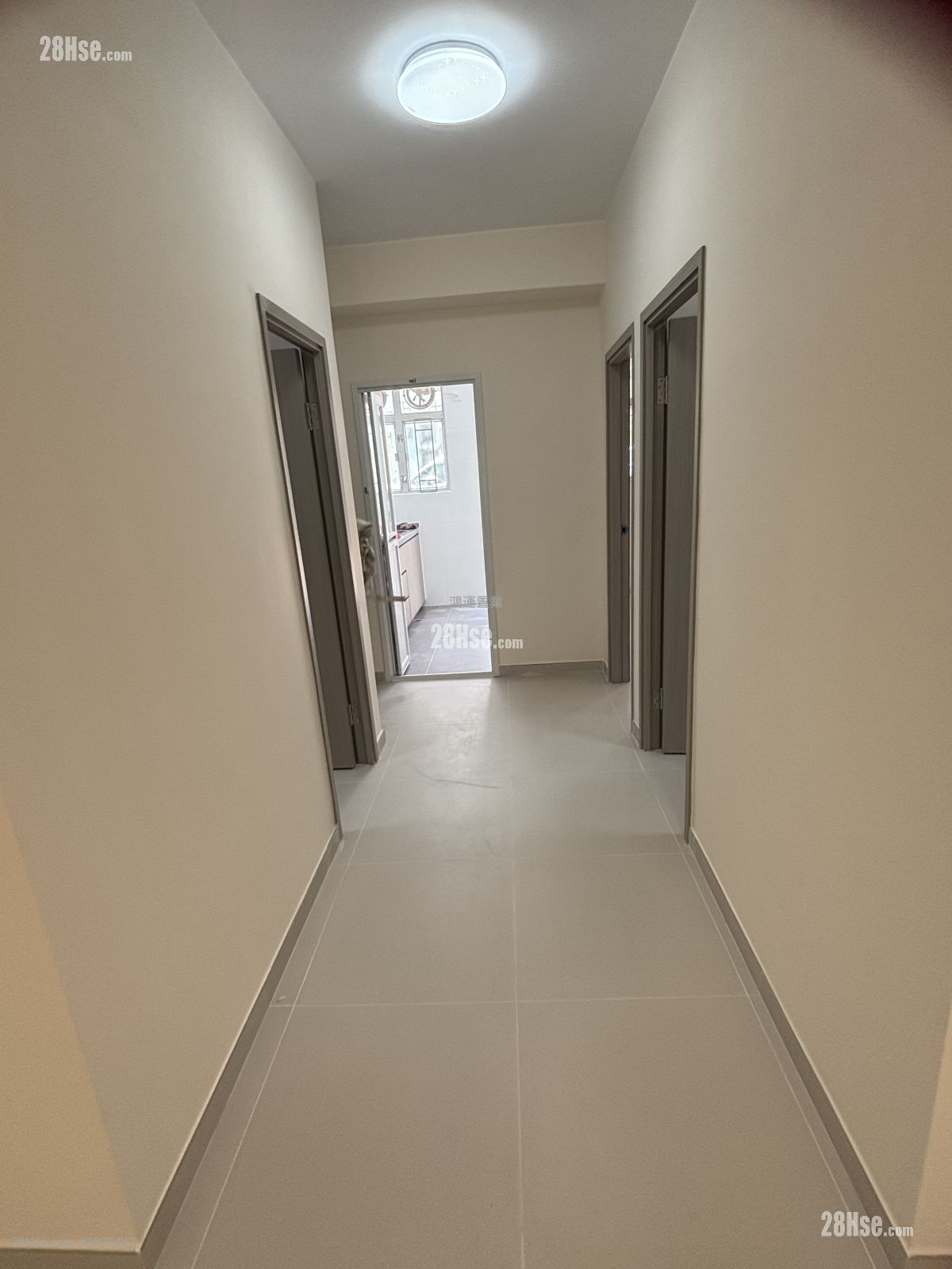 Tin Ha Wan Village Rental 3 Bedrooms , 1 Bathroom 700 ft² ( 65.0 m² )
