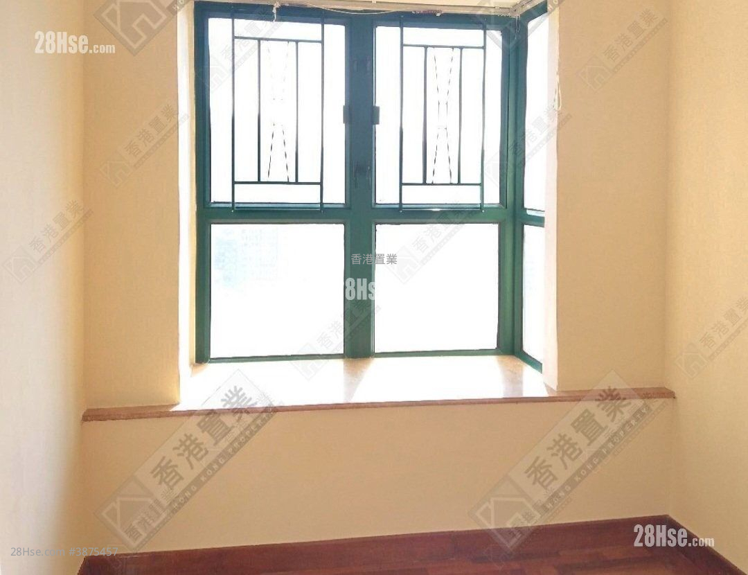 Galaxia Rental 2 Bedrooms , 1 Bathroom 593 ft² ( 55.1 m² )