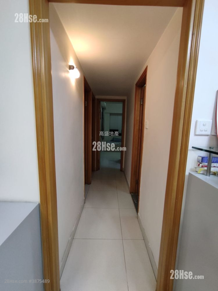 Sunlight Building Rental 3 Bedrooms , 2 Bathrooms 570 ft² ( 53.0 m² )