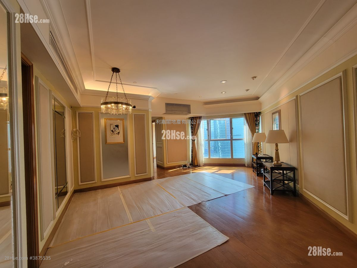 The Waterfront Rental 2 Bedrooms , 2 Bathrooms 941 ft² ( 87.4 m² )