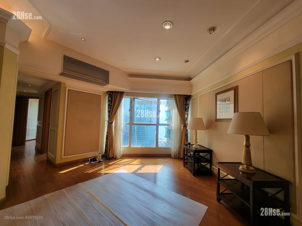 The Waterfront Rental 2 Bedrooms , 2 Bathrooms 941 ft² ( 87.4 m² )