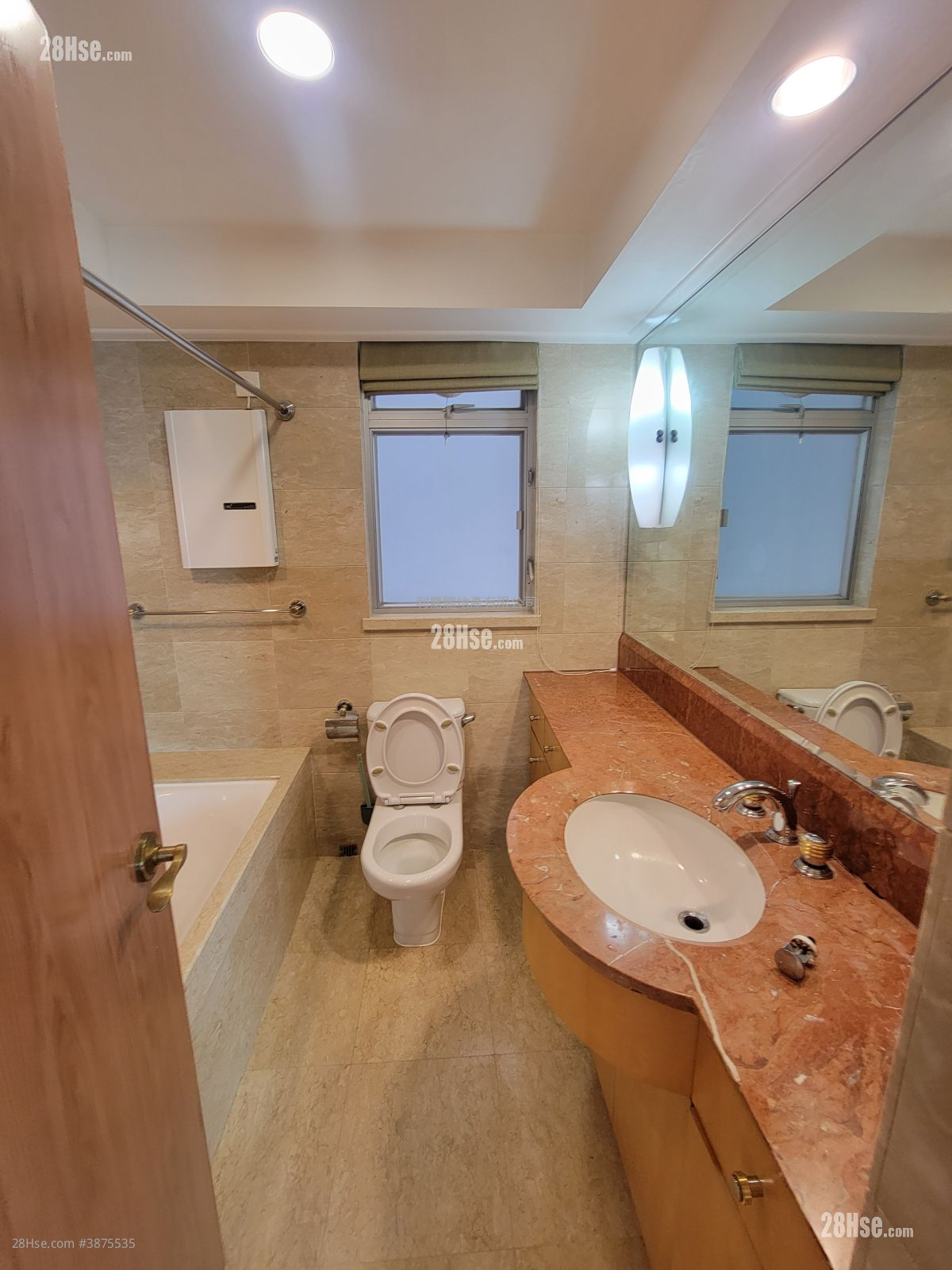 The Waterfront Rental 2 Bedrooms , 2 Bathrooms 941 ft² ( 87.4 m² )