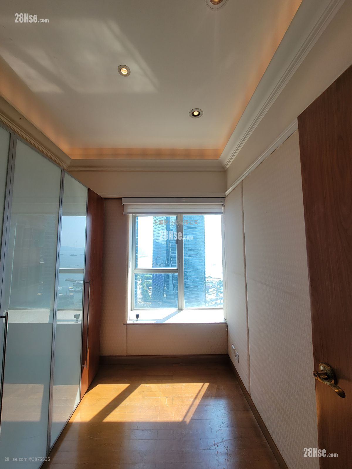 The Waterfront Rental 2 Bedrooms , 2 Bathrooms 941 ft² ( 87.4 m² )
