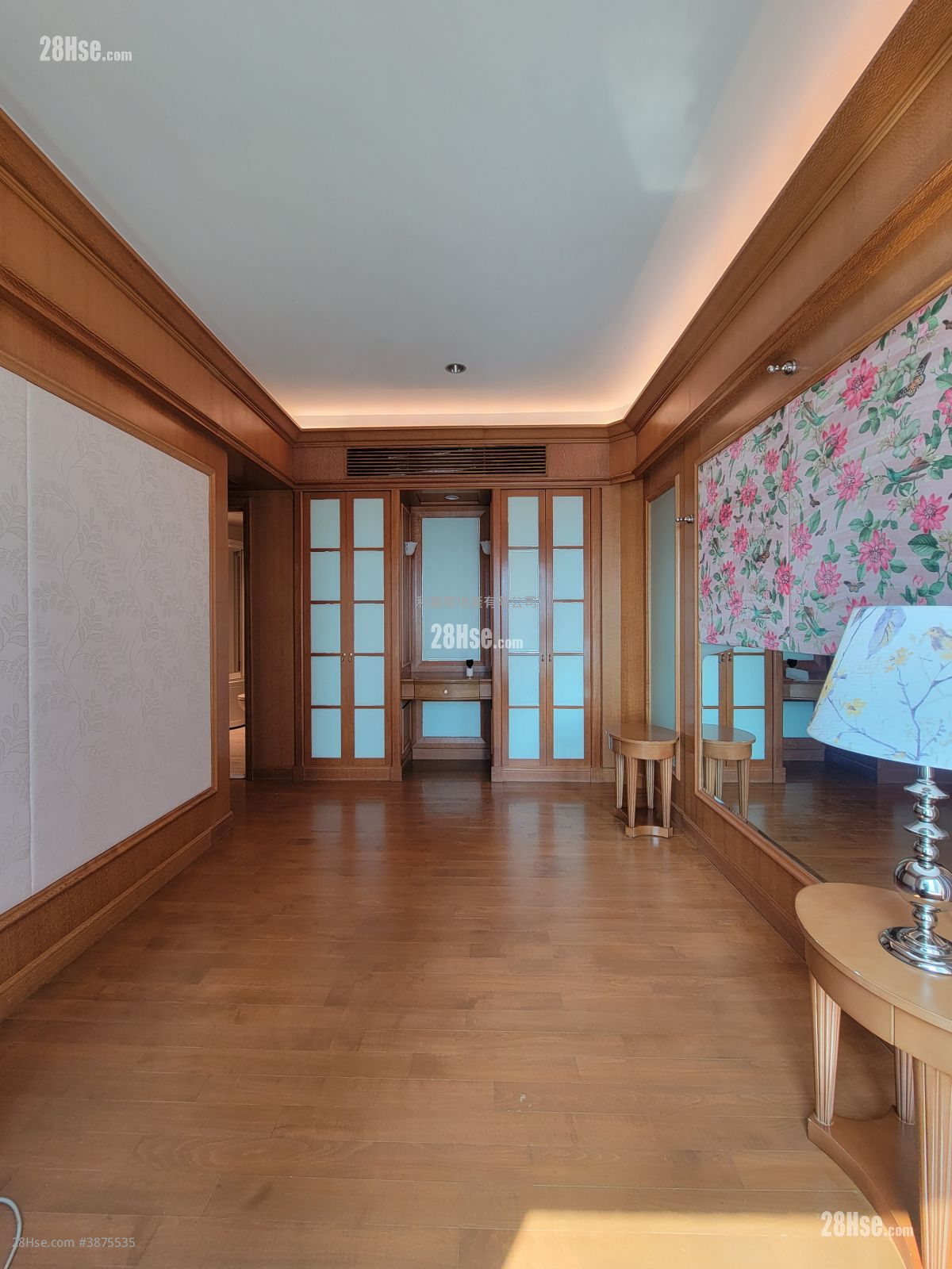 The Waterfront Rental 2 Bedrooms , 2 Bathrooms 941 ft² ( 87.4 m² )