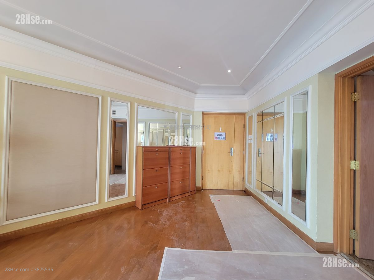 The Waterfront Rental 2 Bedrooms , 2 Bathrooms 941 ft² ( 87.4 m² )