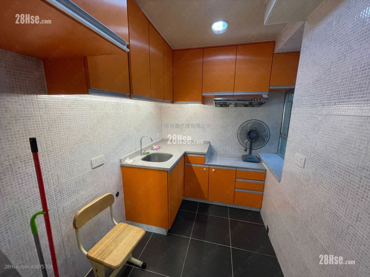 Belvedere Garden Sell 3 Bedrooms , 1 Bathroom 572 ft² ( 53.1 m² )