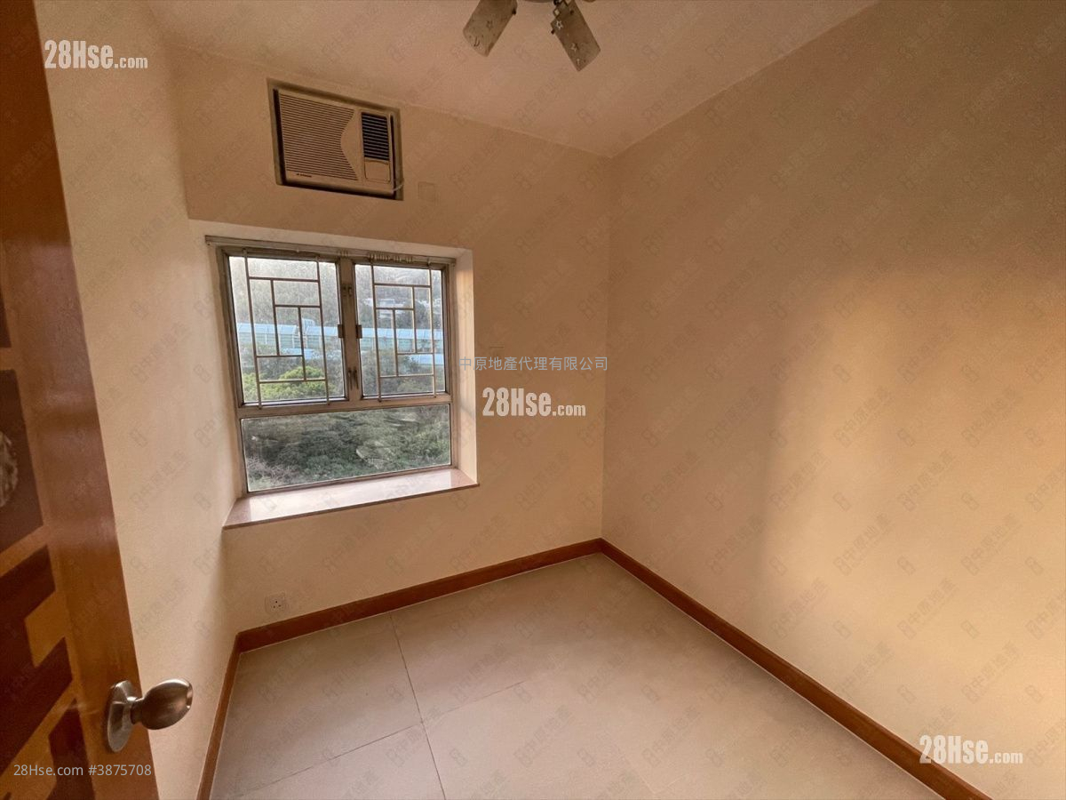 Belvedere Garden Sell 3 Bedrooms , 1 Bathroom 572 ft² ( 53.1 m² )