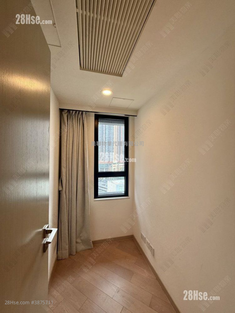 Mount Regency Sell 1 Bedroom 387 ft² ( 36.0 m² )