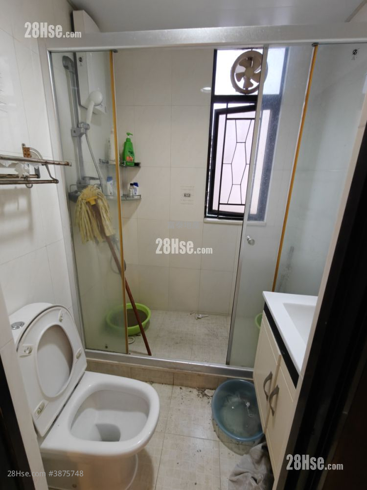 Nanking Building Rental 2 Bedrooms , 1 Bathroom 391 ft² ( 36.3 m² )