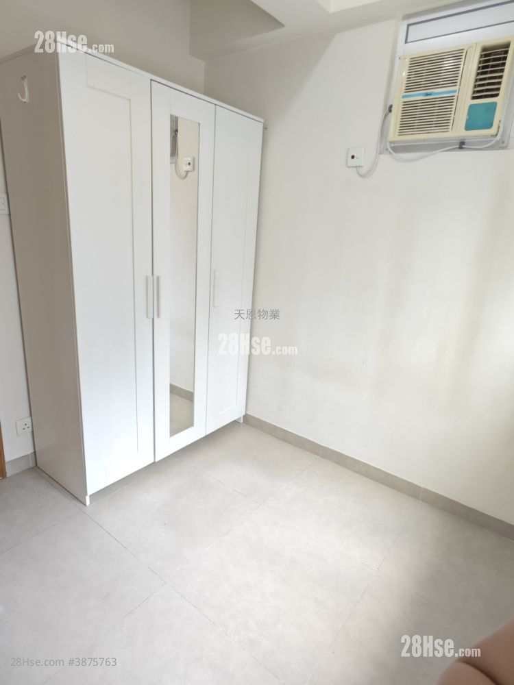 Causeway Bay Rental 2 Bedrooms , 1 Bathroom 250 ft² ( 23.2 m² )