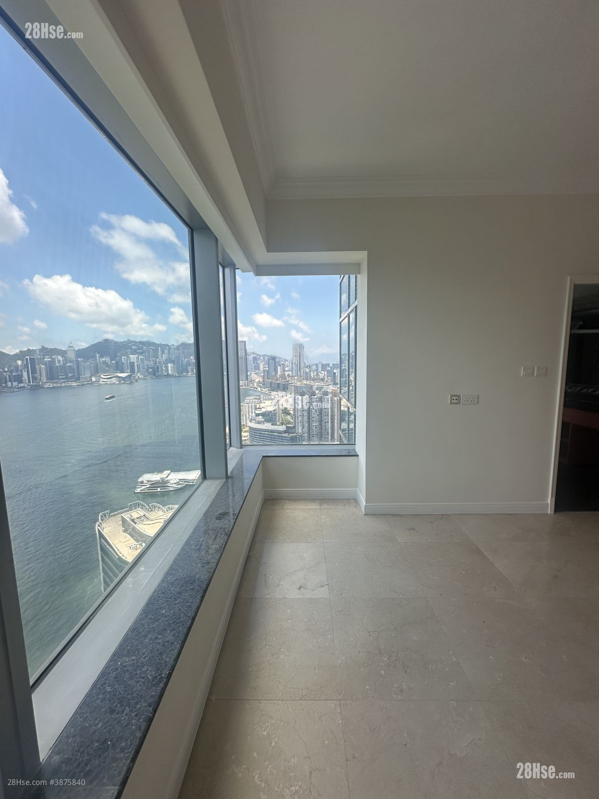 Harbourfront Landmark Sell 4 Bedrooms 1,963 ft² ( 182.4 m² )