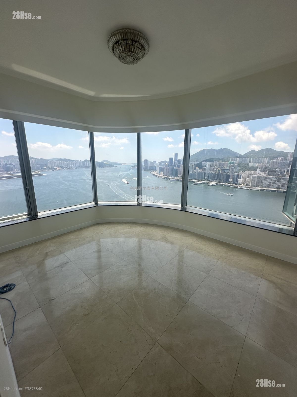 Harbourfront Landmark Sell 4 Bedrooms 1,963 ft² ( 182.4 m² )