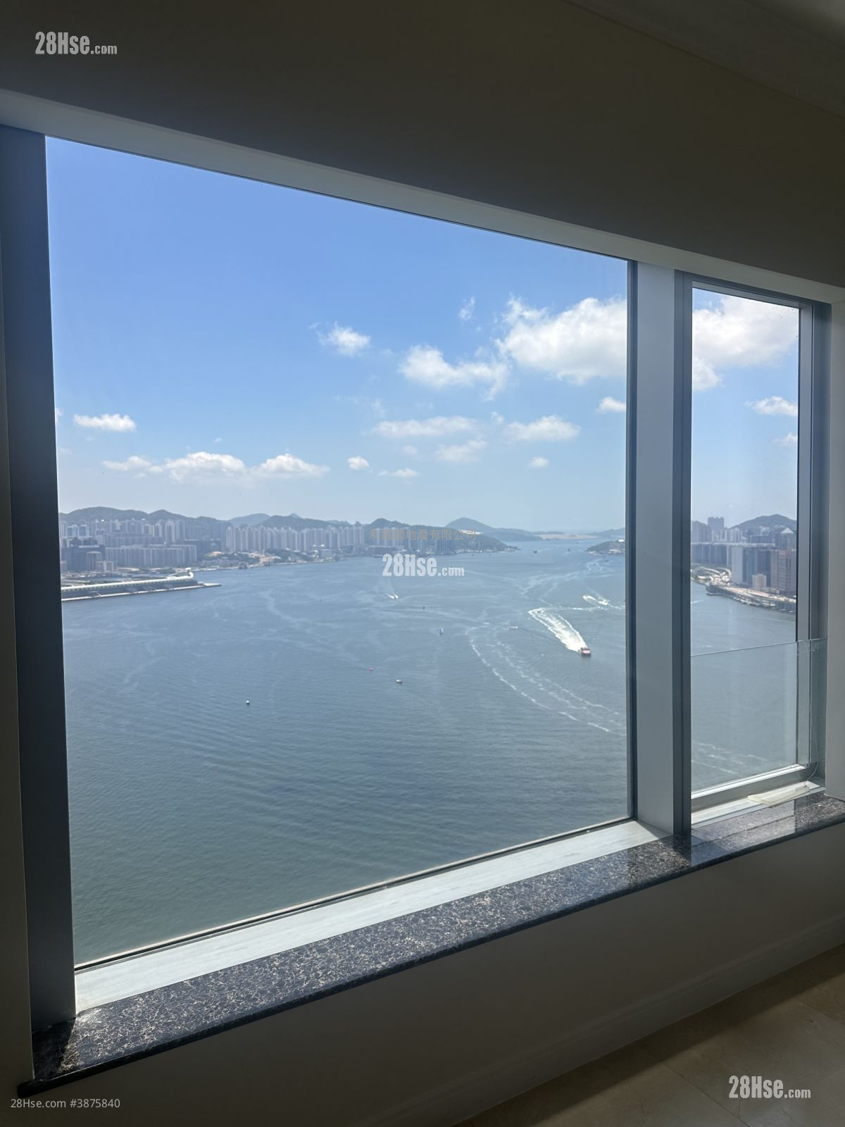 Harbourfront Landmark Sell 4 Bedrooms 1,963 ft² ( 182.4 m² )