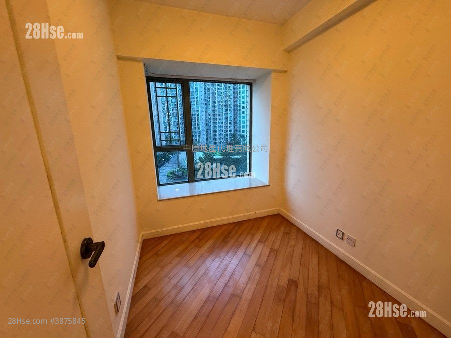 Ocean View Sell 3 Bedrooms , 2 Bathrooms 657 ft² ( 61.0 m² )