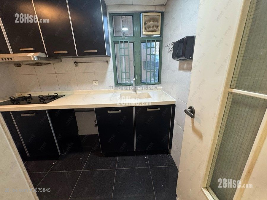 Ocean View Sell 3 Bedrooms , 2 Bathrooms 657 ft² ( 61.0 m² )