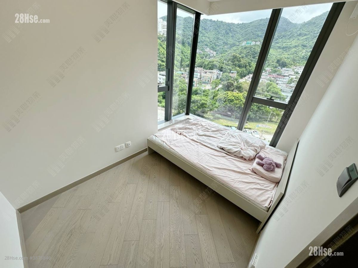 Silicon Hill Rental 2 Bedrooms , 1 Bathroom 402 ft² ( 37.3 m² )