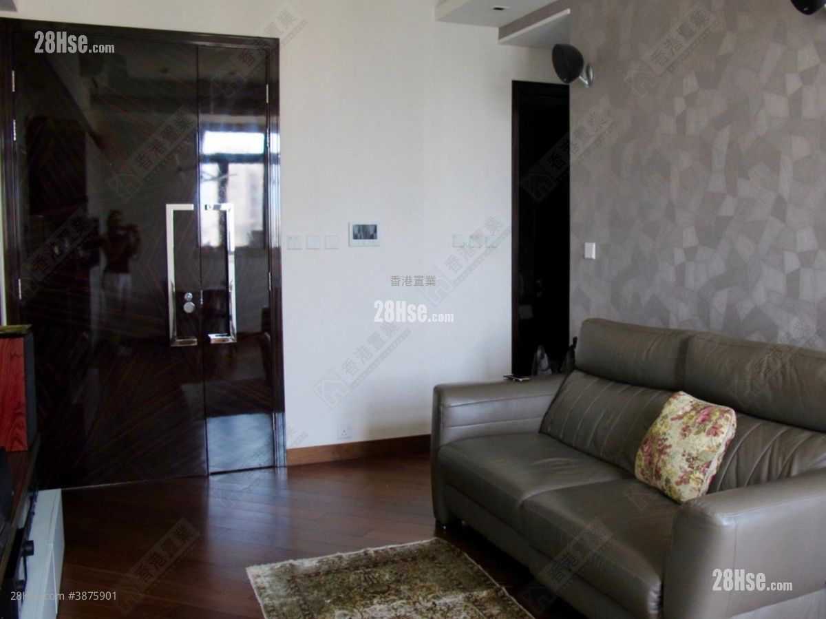 Ultima Rental 3 Bedrooms , 2 Bathrooms 994 ft² ( 92.3 m² )