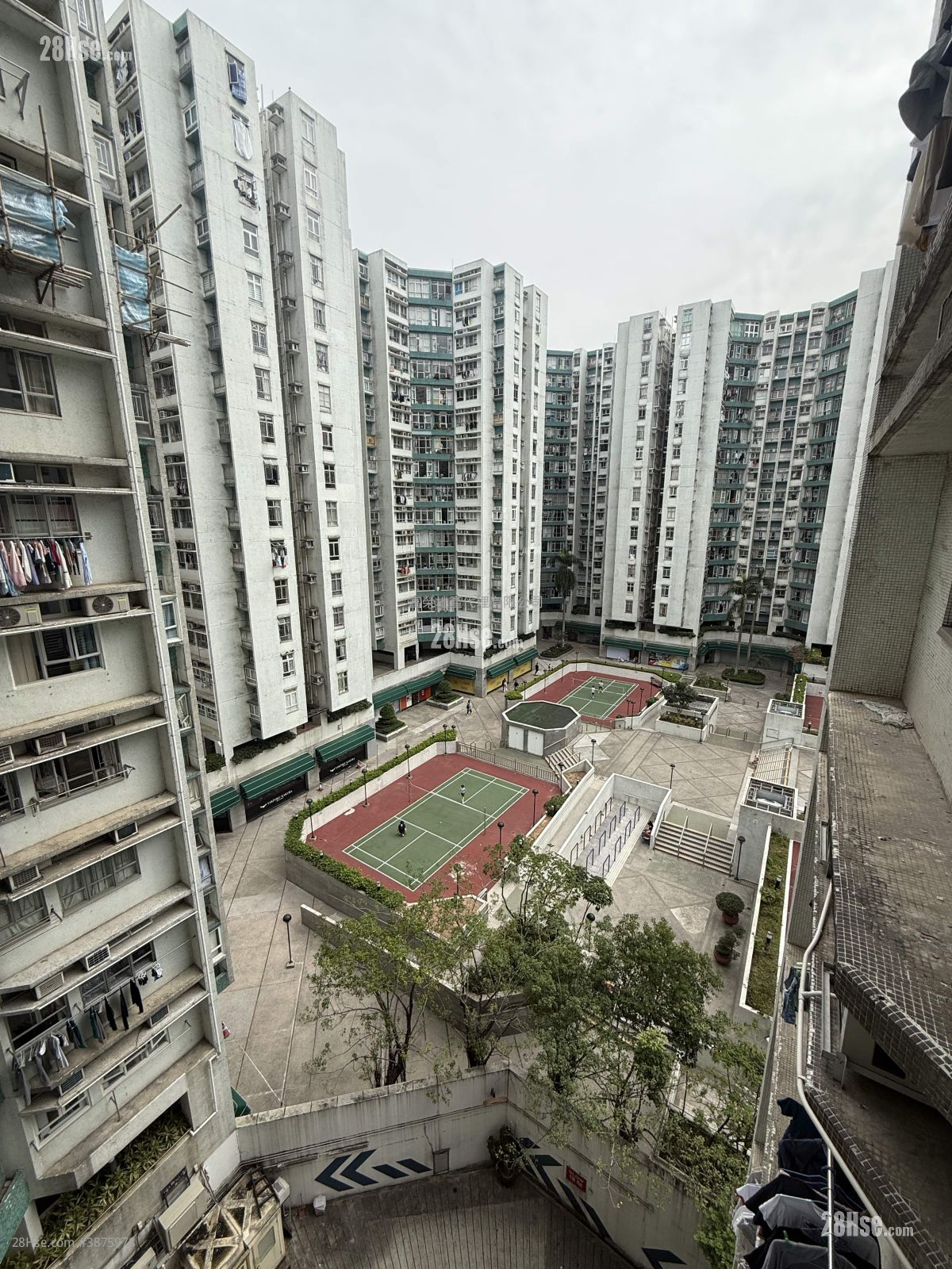 Whampoa Garden Sell 2 Bedrooms , 1 Bathroom 505 ft² ( 46.9 m² )