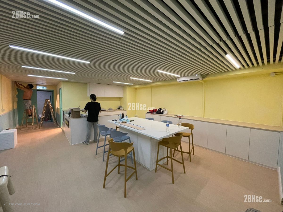 Wah Shing Centre Rental 1 Bedroom , 2 Toilets 989 ft² ( 91.9 m² )