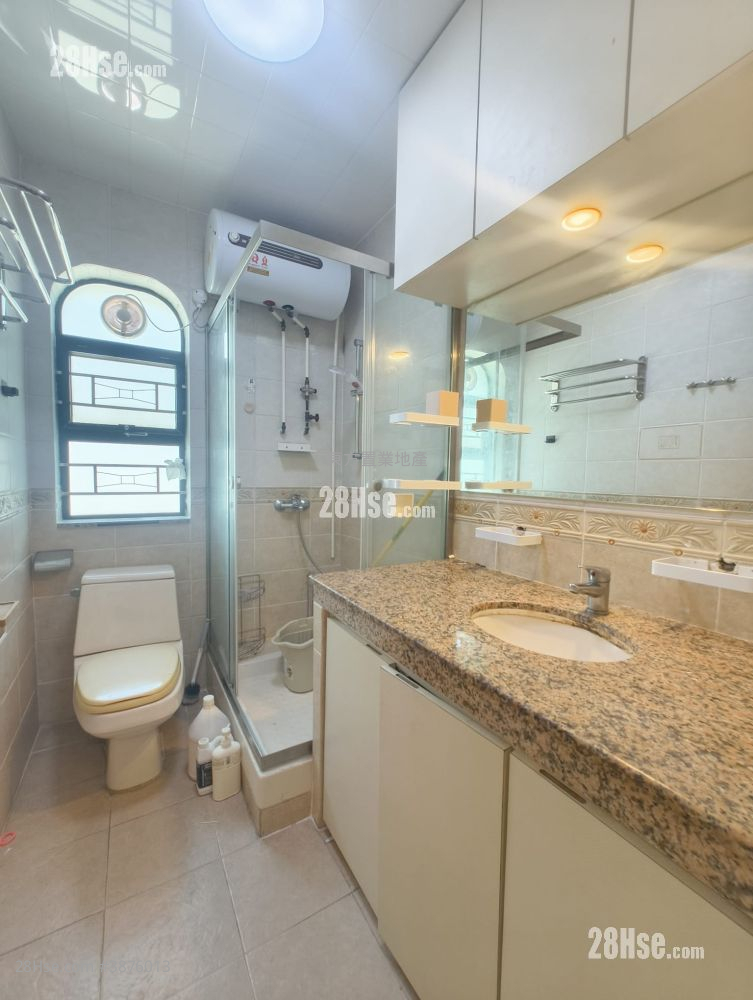 Village Rental 3 Bedrooms , 1 Bathroom 700 ft² ( 65.0 m² )