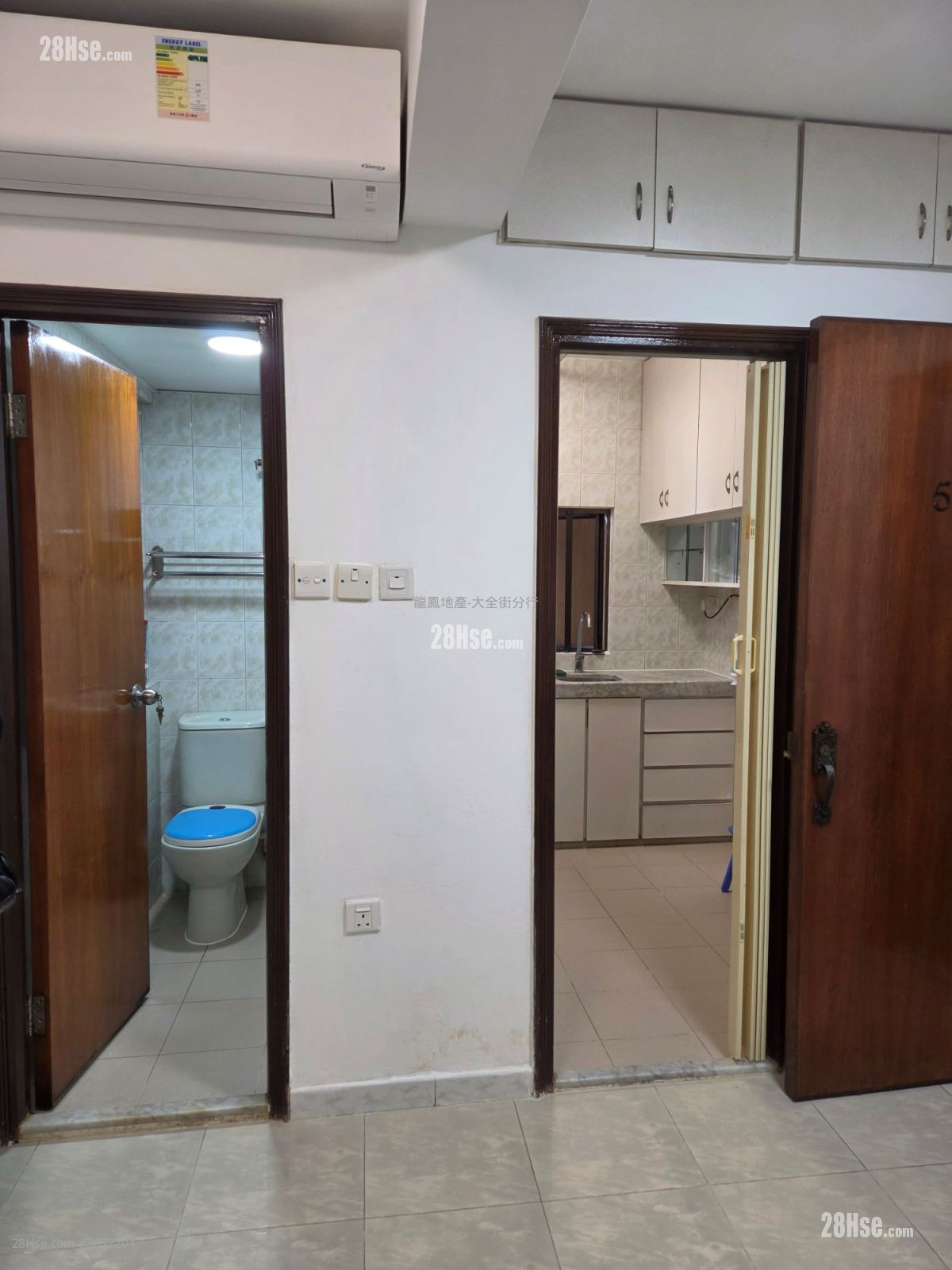 Cosmopolitan Estates Rental 2 Bedrooms , 1 Bathroom 326 ft² ( 30.3 m² )