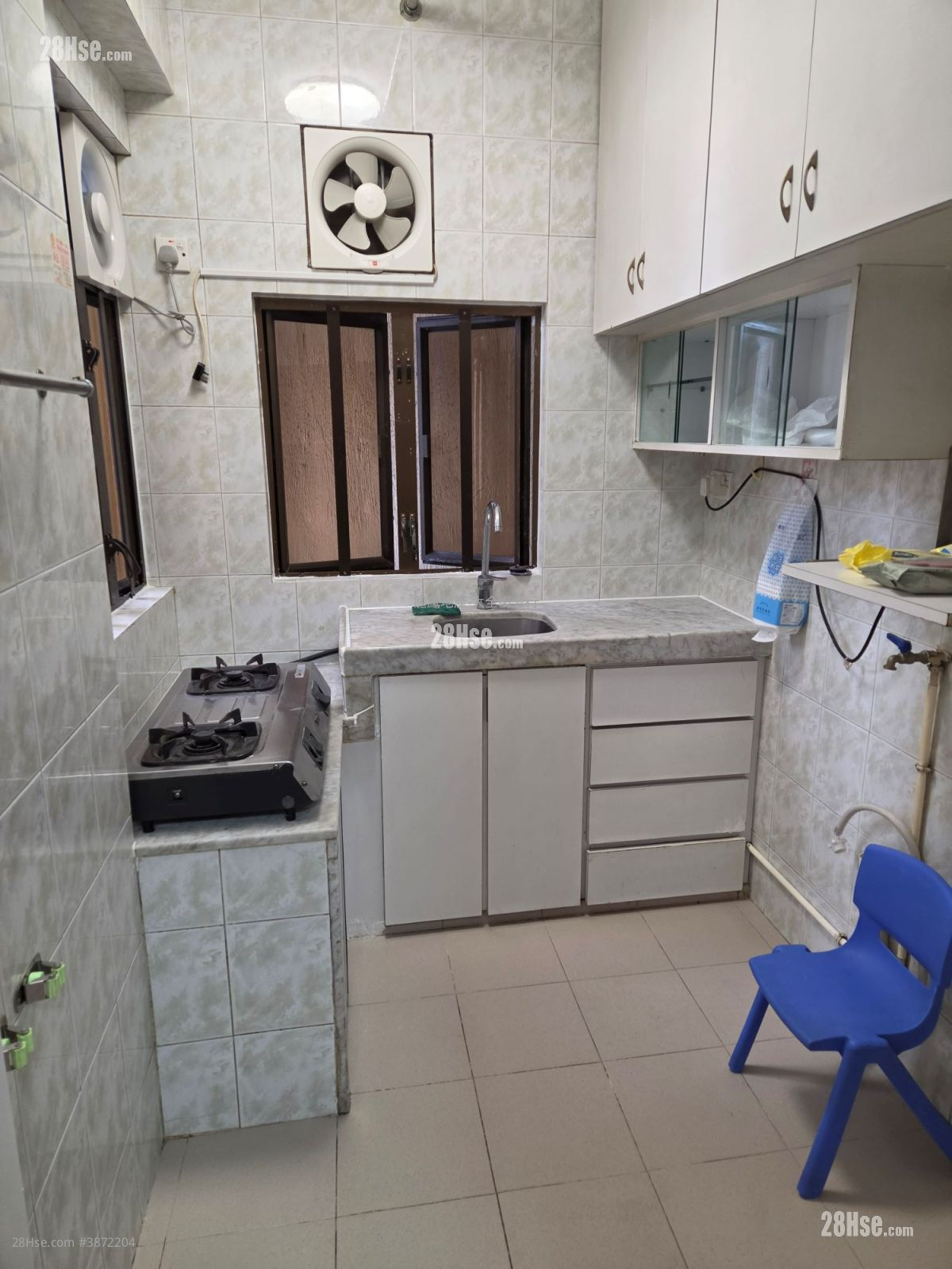 Cosmopolitan Estates Rental 2 Bedrooms , 1 Bathroom 326 ft² ( 30.3 m² )