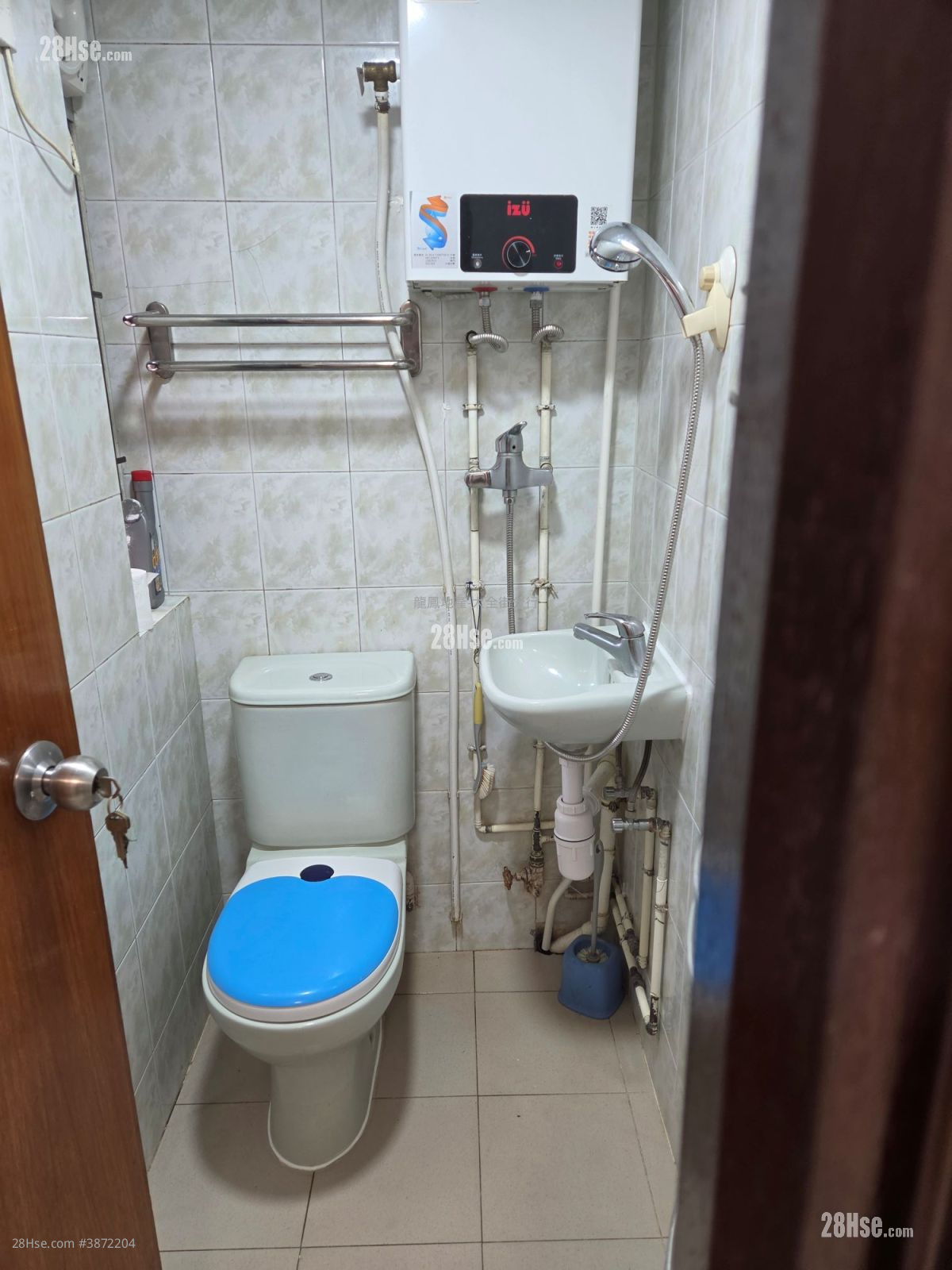 Cosmopolitan Estates Rental 2 Bedrooms , 1 Bathroom 326 ft² ( 30.3 m² )